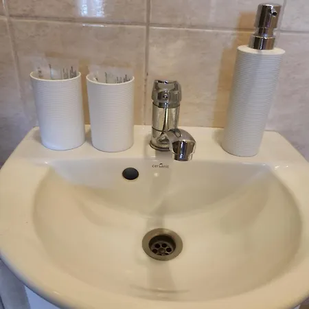 Hotel Radio